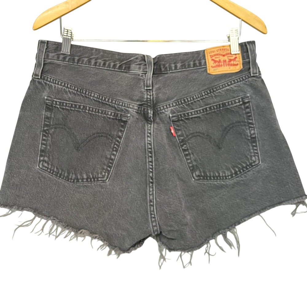 Levis 501 Womens Denim Black Wash Distressed Frayed High Waist Cut Off Shorts 32 - Picture 2 of 5
